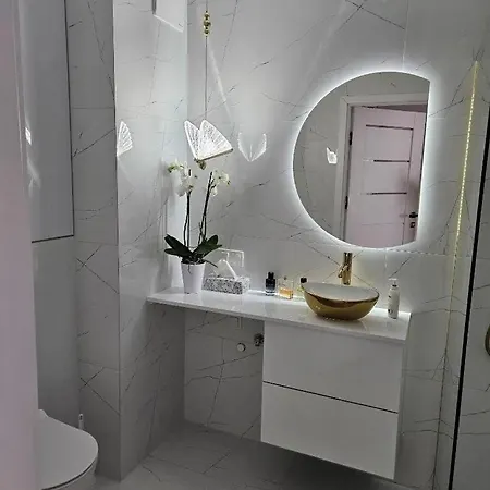 Luxury Building & Apartament, Near Metro, Parking Apartment *