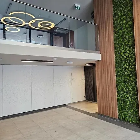 Luxury Building & Apartament, Near Metro, Parking * 华沙