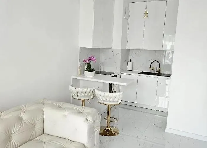 Lejlighed Luxury Building & Apartament, Near Metro, Parking